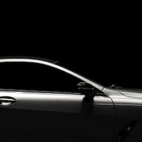 Luxury car for city transfers featuring Mercedes S-Class with quiet cabin in UK